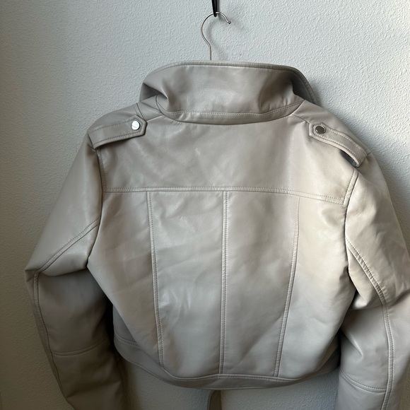 Elodie Cream Faux Leather Moto Jacket XL Cropped Biker Zip Belted - Picture 7 of 11